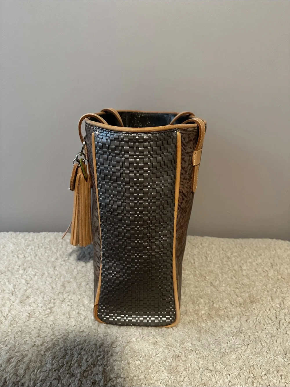 Consuela Iris Classic Tote Bag